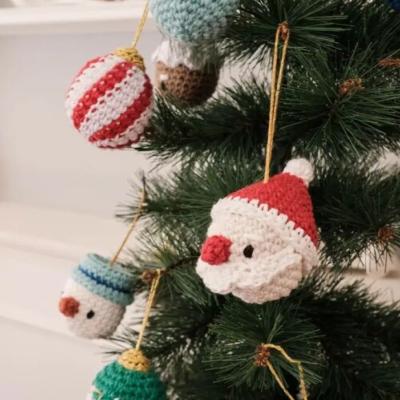 KIT AMIGURUMI HOOOKED - BOULES DE NOEL