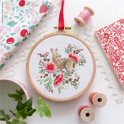 BABY DEER - KIT BRODERIE 16X16CM - TAMBOUR NON INCLUS - TAMAR NY
