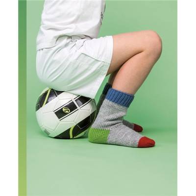 LE GRAND LIVRE DES CHAUSSETTES A TRICOTER - 45 MODELES A REALISER