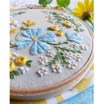 BLOSSOMING GARDEN - KIT BRODERIE 16X16CM -TAMBOUR NON INCLUS-TAMAR NY