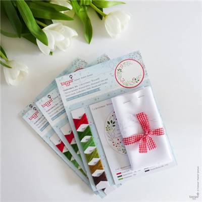 CHRISTMAS WREATH - KIT BRODERIE 21X21CM - TAMBOUR NON INCLUS - TAMAR