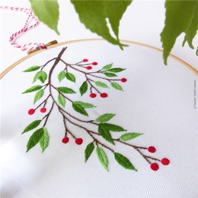 MISTLETOE - KIT BRODERIE 21X21CM - TAMBOUR NON INCLUS - TAMAR NY