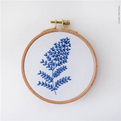 BLUE LEAVES - KIT BRODERIE 16X16CM - TAMBOUR NON INCLUS - TAMAR NY
